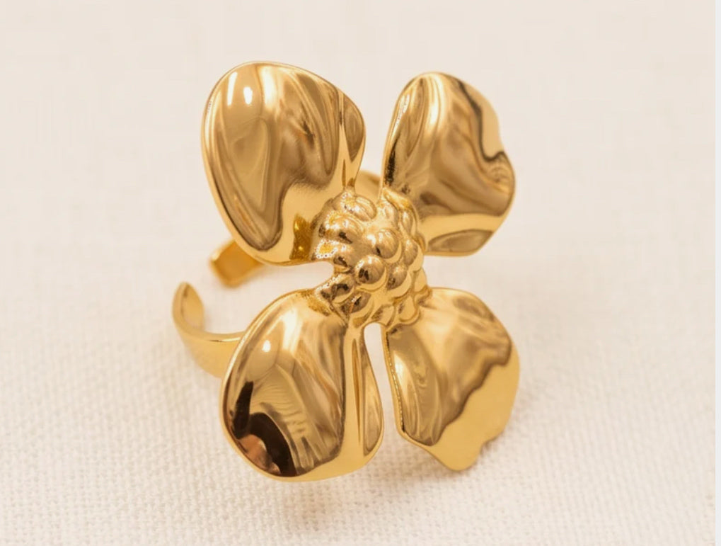 Anillo Teresa dorado