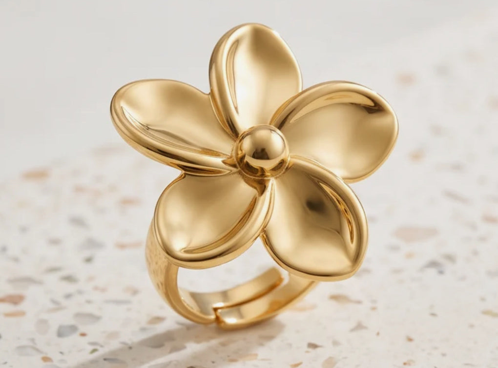 Anillo flor de Liz dorado